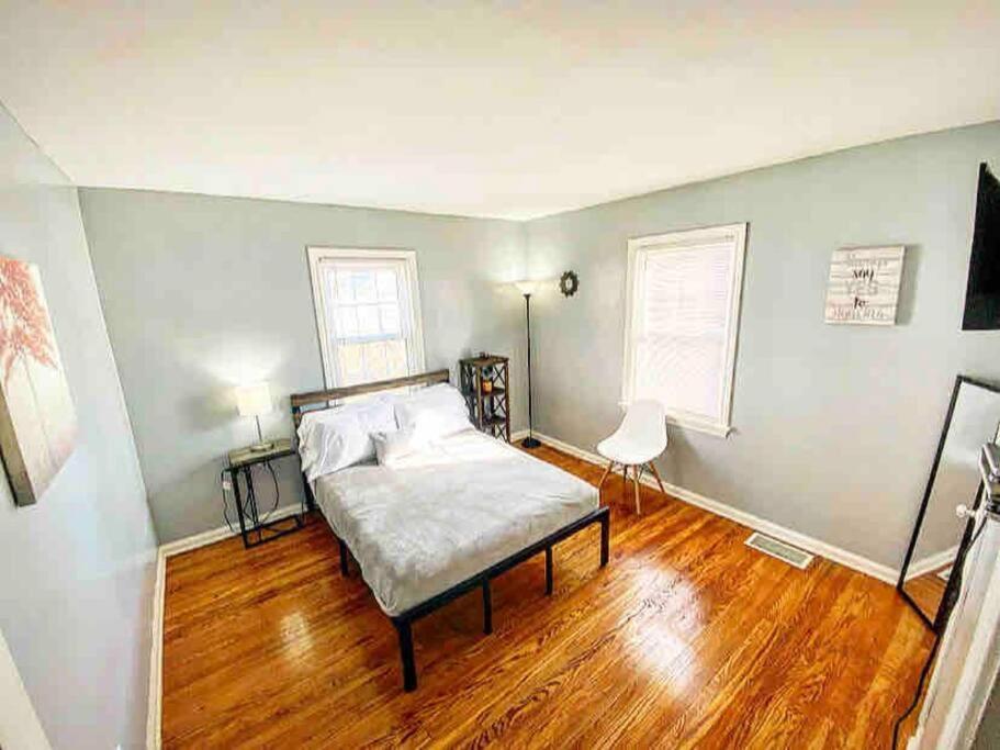 Adorable&Cozy Suburban Home Mins From Dwtn/Airport Rochester Eksteriør bilde