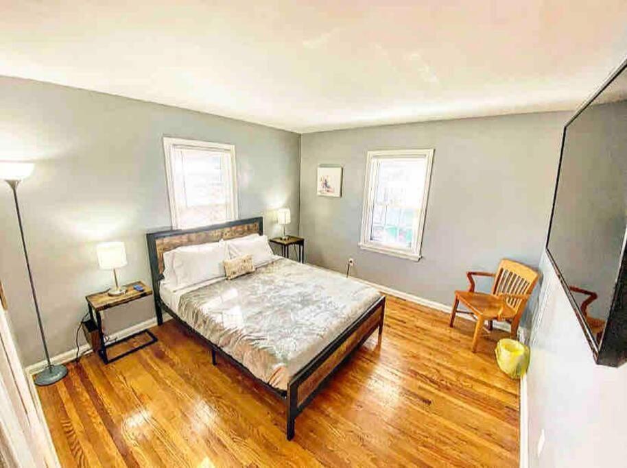 Adorable&Cozy Suburban Home Mins From Dwtn/Airport Rochester Eksteriør bilde