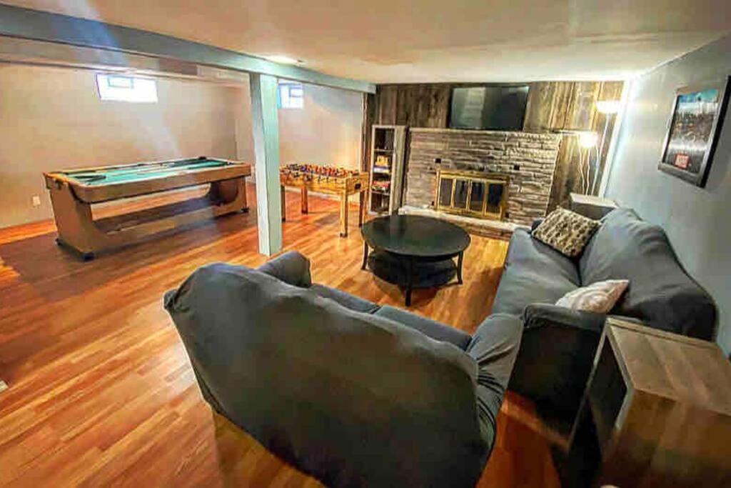 Adorable&Cozy Suburban Home Mins From Dwtn/Airport Rochester Eksteriør bilde